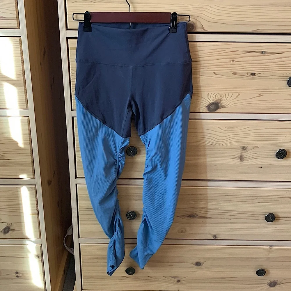 Zyia Storm Parallel Luxe High Waist Ribbed Ruched Colorblock Leggings Size 4